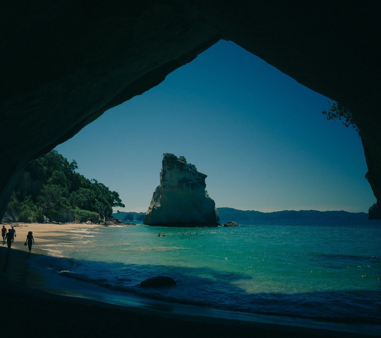 The Secret of Paradise Cove – Part 9